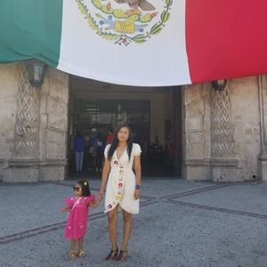 Meet your Posher, Grisel